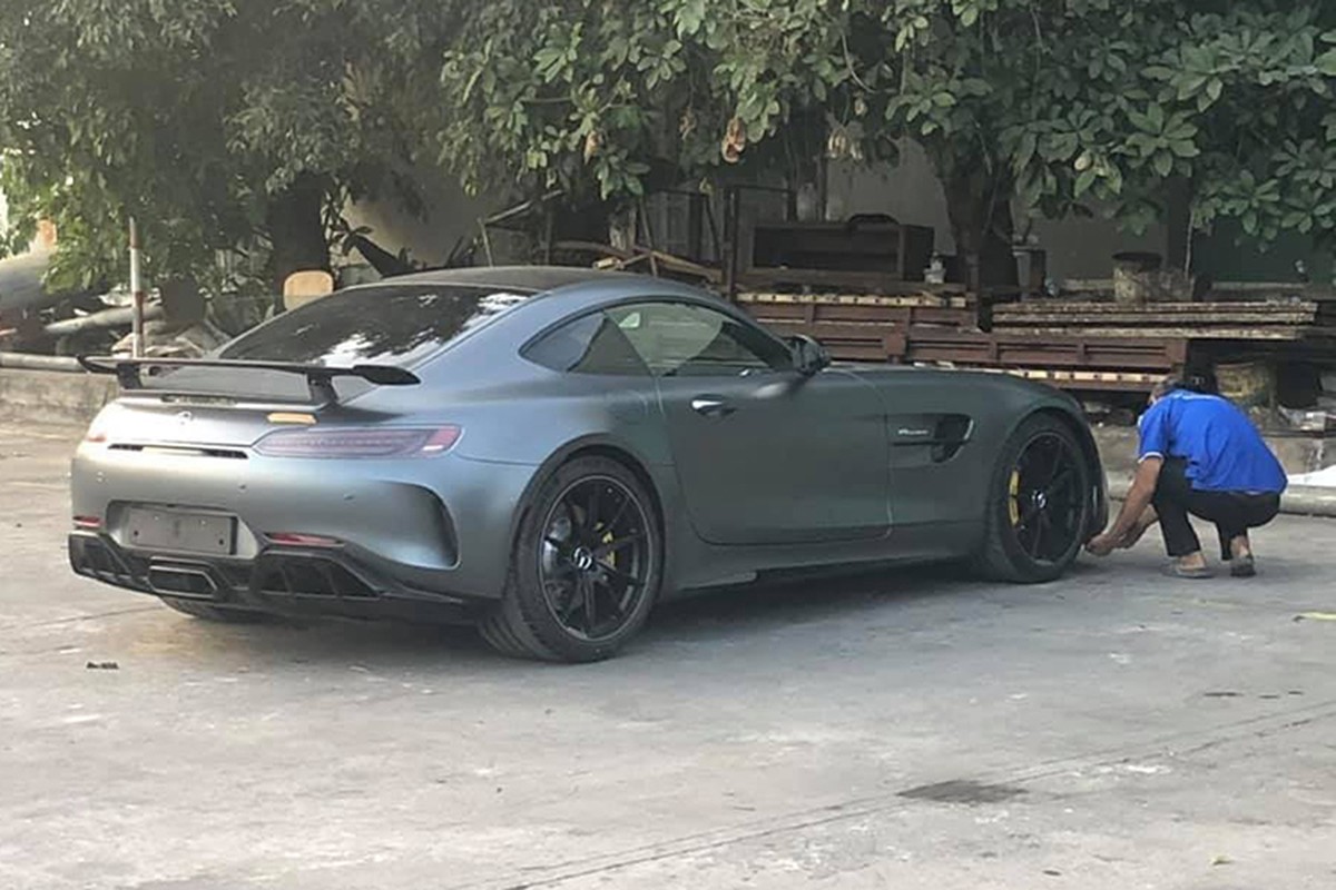 Can canh sieu xe Mercedes-AMG GT R hon 21 ty o Sai Gon-Hinh-9