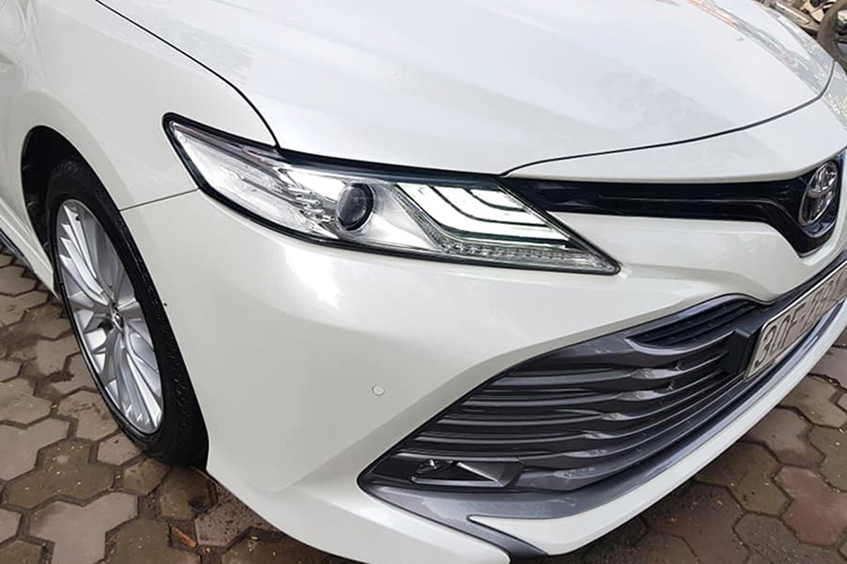 Toyota Camry 2019 