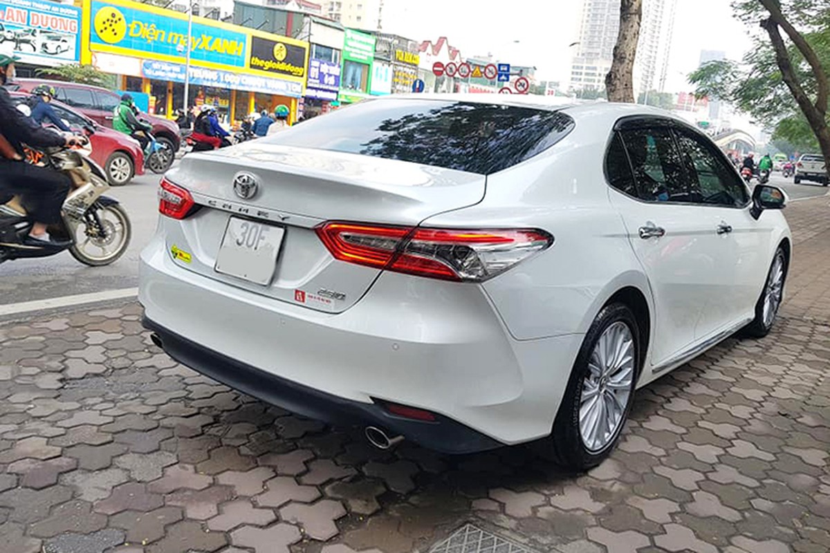 Toyota Camry 2019 