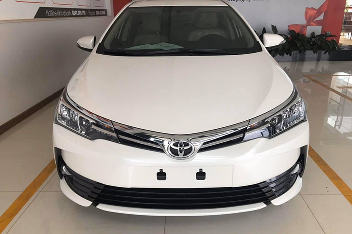 Toyota Corolla Altis giam gan 100 trieu dong tai Viet Nam-Hinh-3