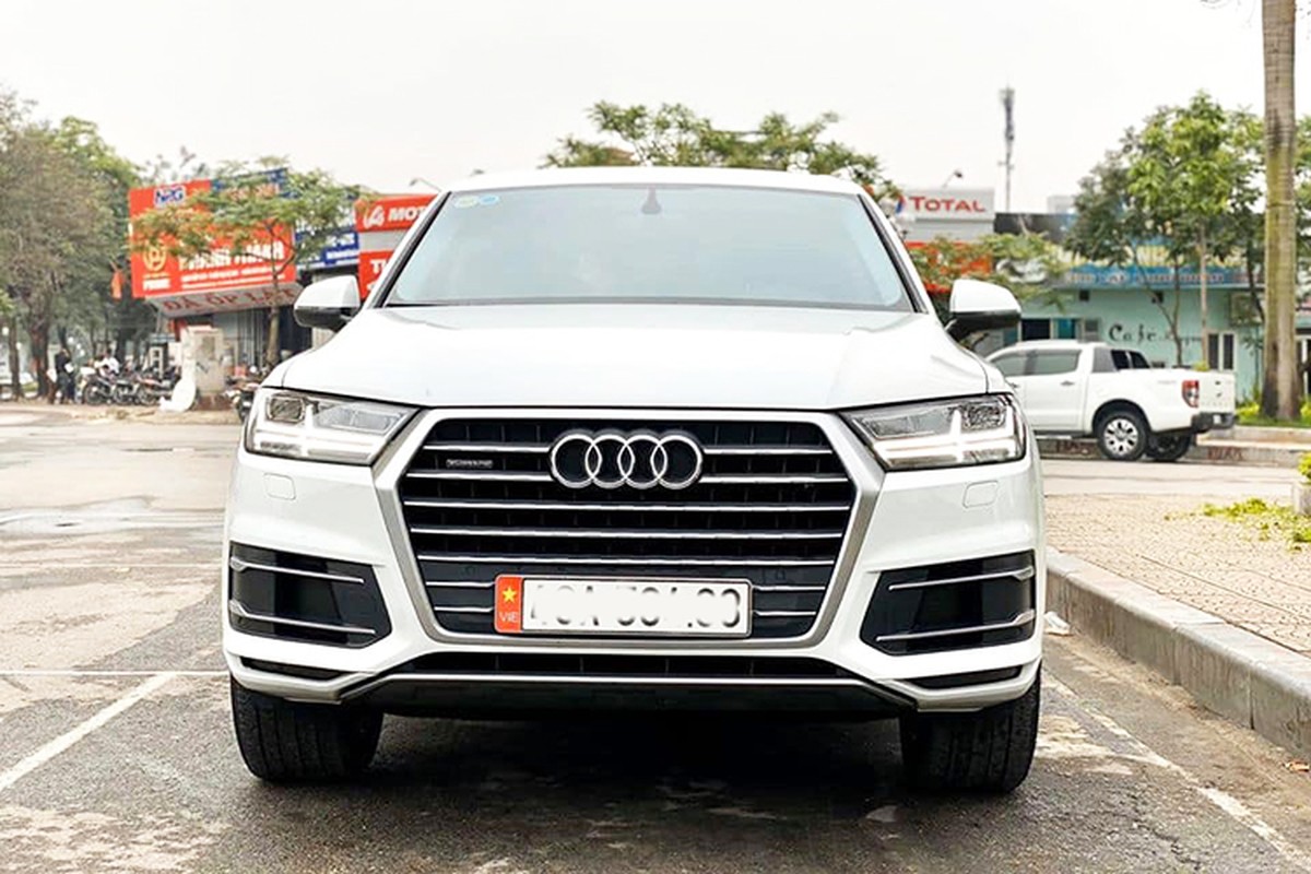 Can canh Audi Q7 doi 2019 