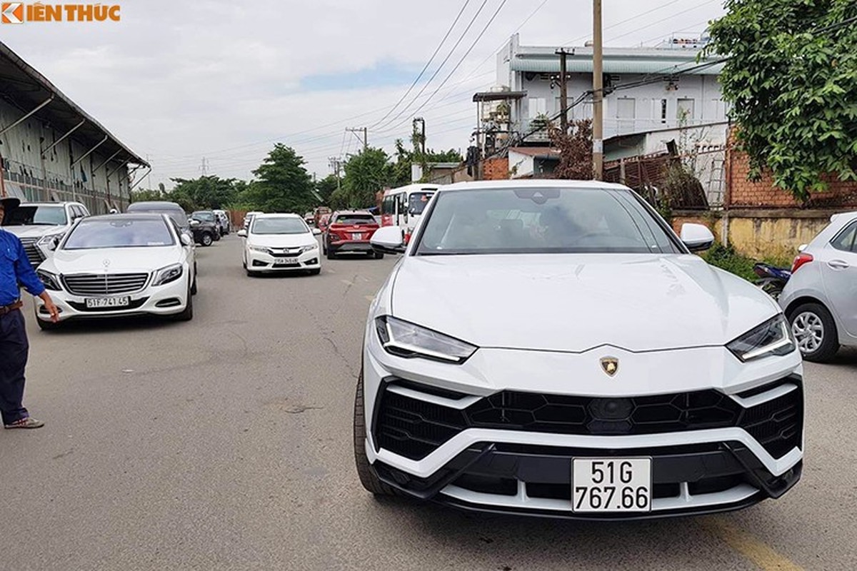 Dai gia Minh nhua ban sieu SUV Lamborghini Urus hon 20 ty-Hinh-3