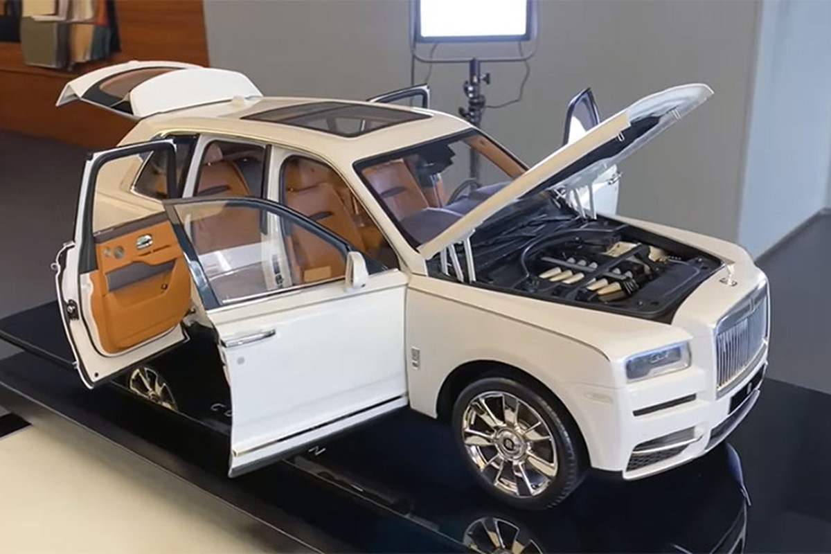 Rolls-Royce Cullinan mo hinh 1:8 len den gan 1 ty dong-Hinh-7