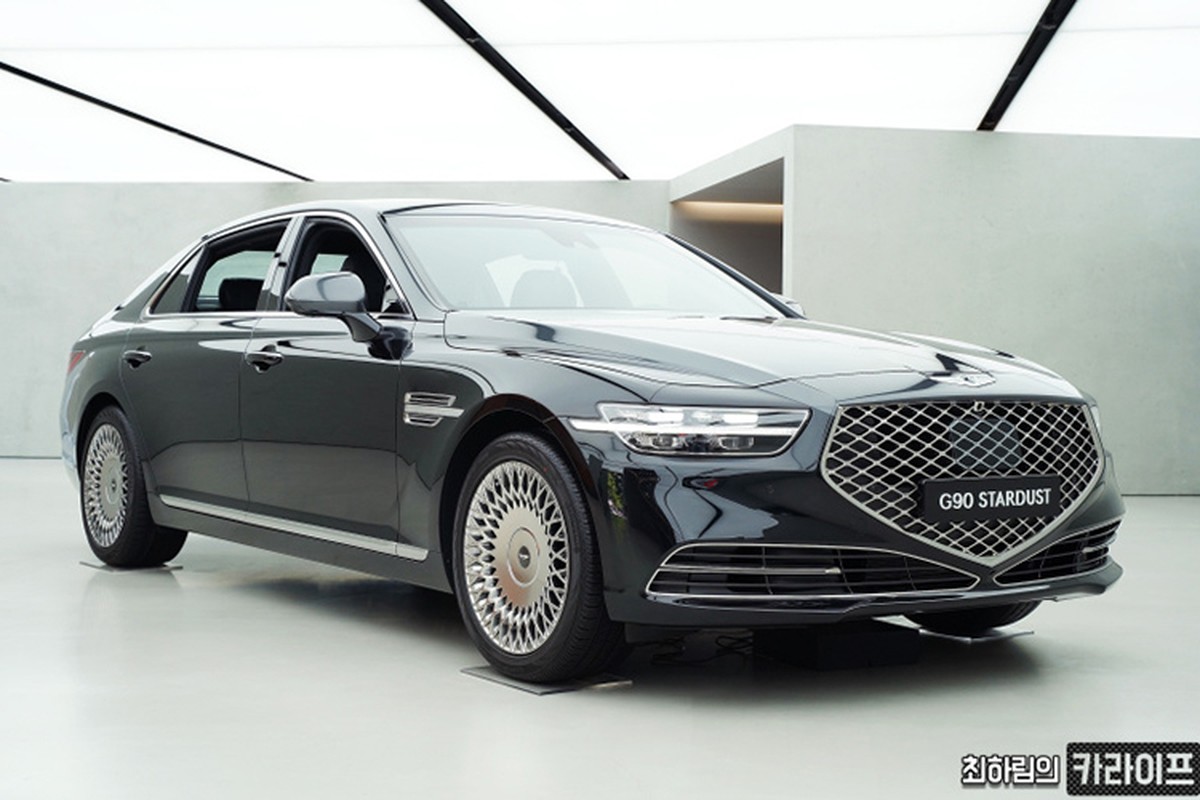 Xe sang Genesis G90 Stardust hon 2,5 ty dong 