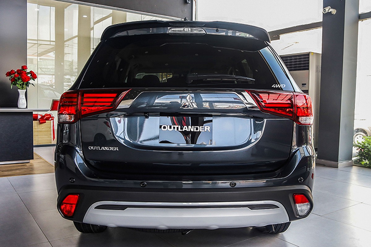 Mitsubishi Outlander 2020 dat nhat, giam 42 trieu tai Viet Nam-Hinh-11