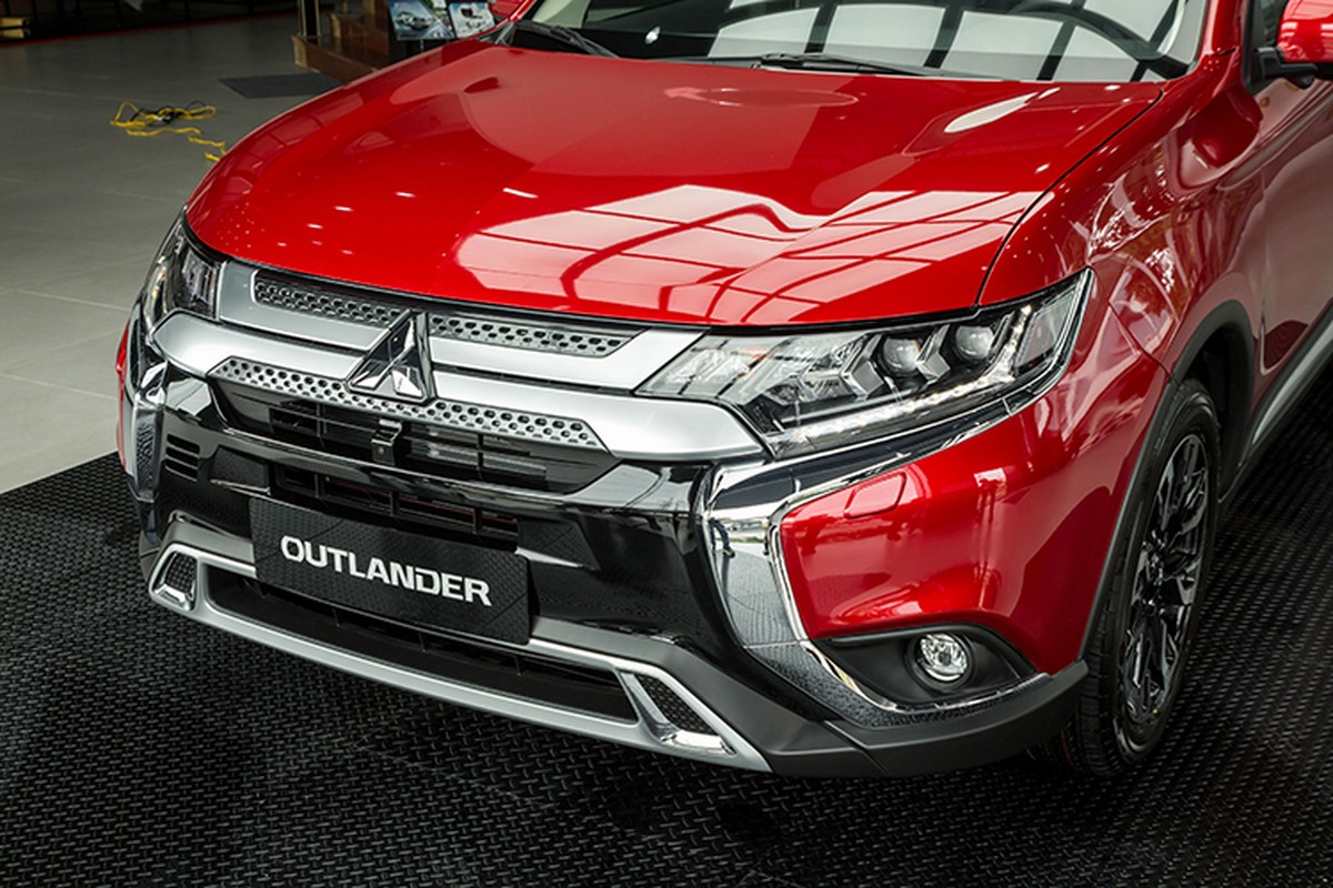 Mitsubishi Outlander 2020 dat nhat, giam 42 trieu tai Viet Nam-Hinh-3