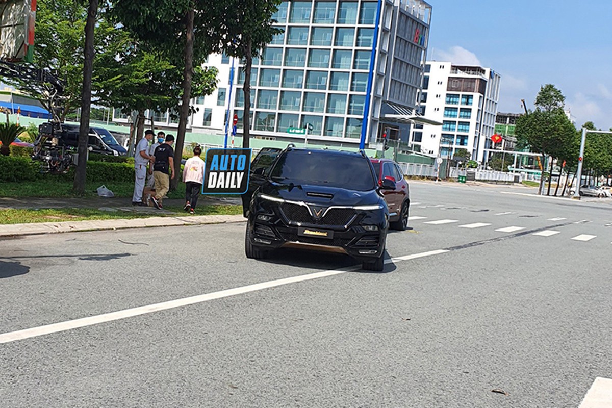 SUV sieu sang VinFast President tien ty lo dien tai Binh Duong-Hinh-2