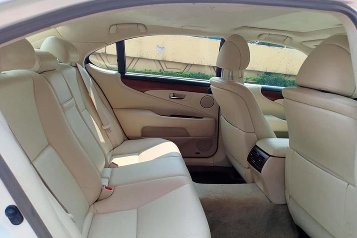 Can canh Lexus LS 460 dung 10 nam, hon 1,5 ty o Ha Noi-Hinh-7