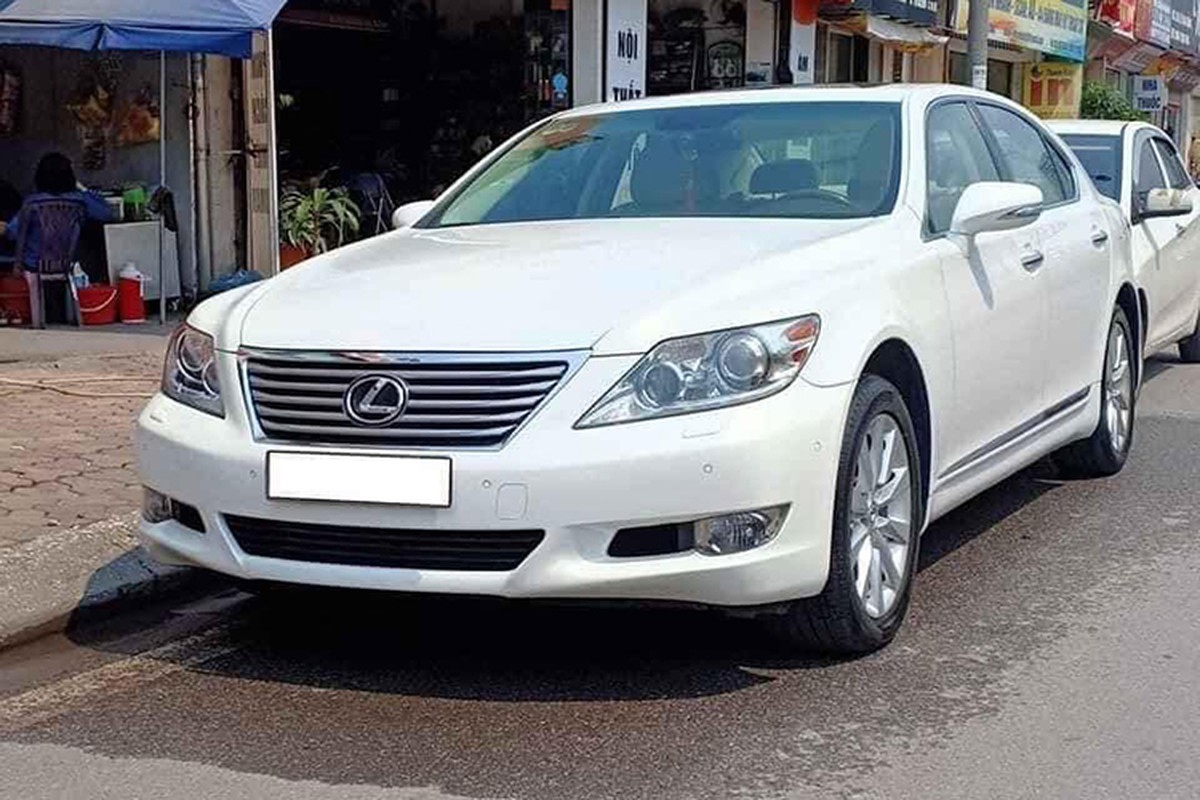 Can canh Lexus LS 460 dung 10 nam, hon 1,5 ty o Ha Noi-Hinh-9