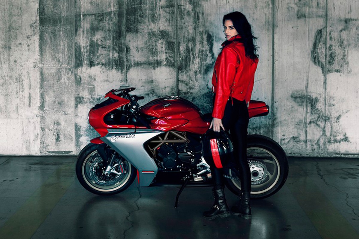 MV Agusta Superveloce 800 gan 1 ty dong tai Dong Nam A