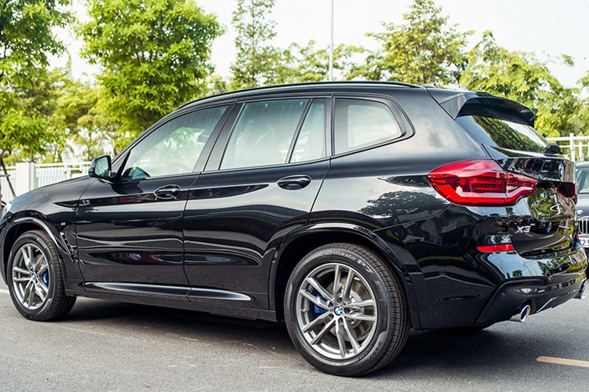 BMW X3 giam gan 300 trieu tai Viet Nam, van dat hon Mercedes GLC300-Hinh-2