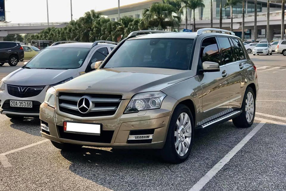 Can canh Mercedes-Benz GLK300 chi 500 trieu dong o Ha Noi