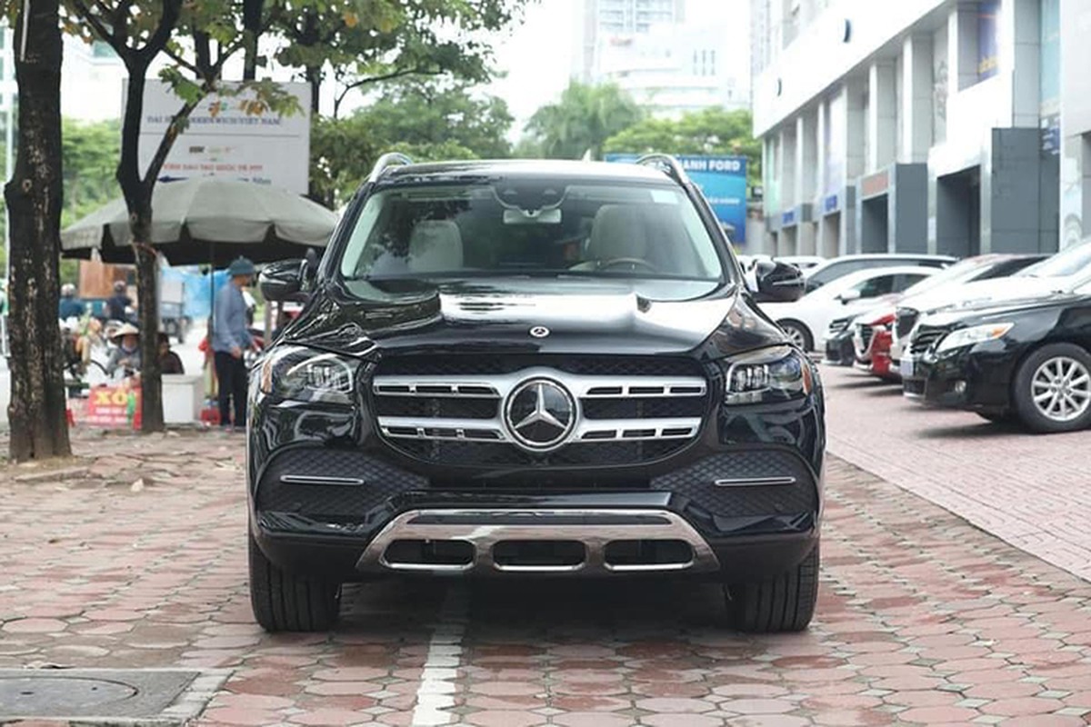 Can canh Mercedes-Benz GLS 450 nhap My, hon 6 ty o Ha Noi-Hinh-3