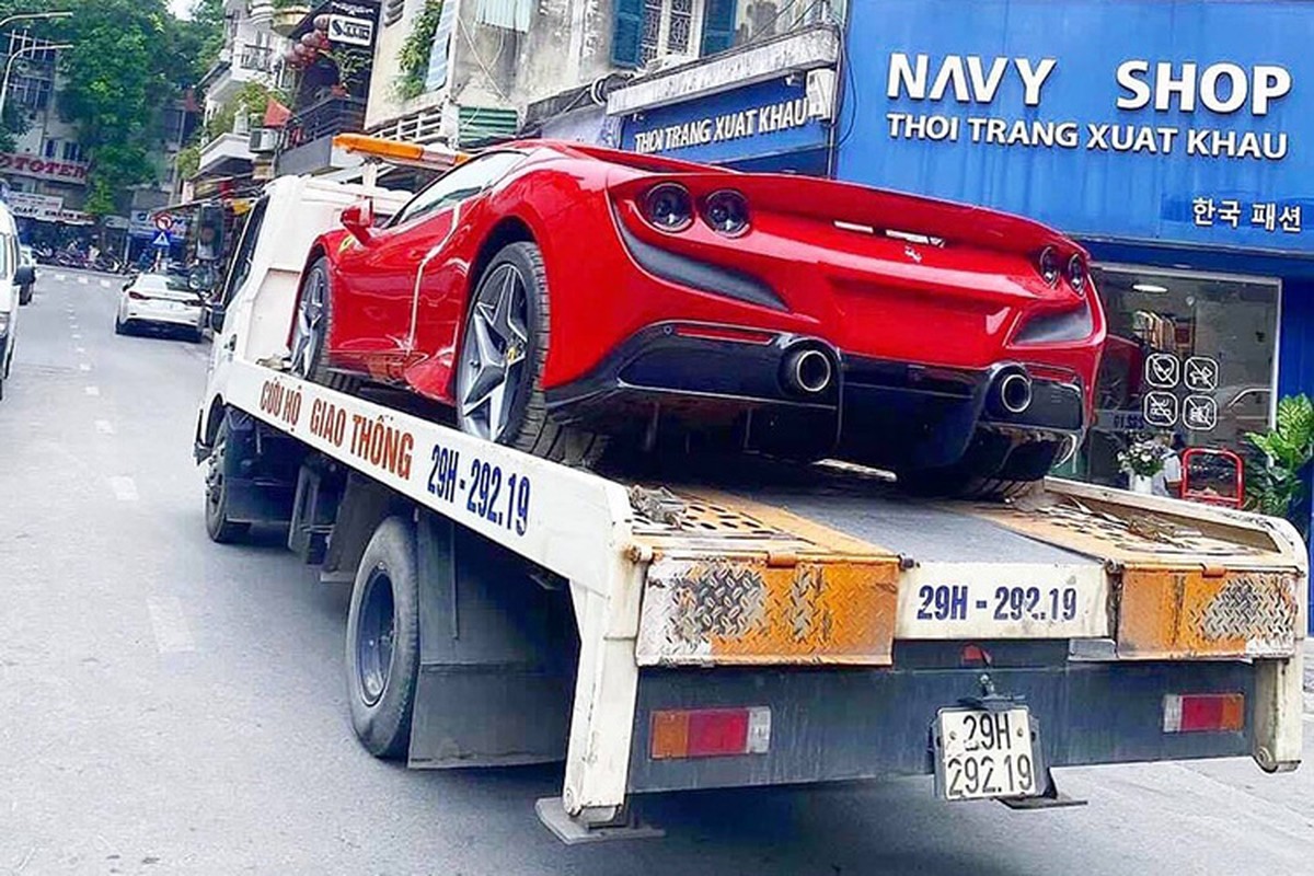 Sieu xe Ferrari F8 Spider hon 25 ty, 