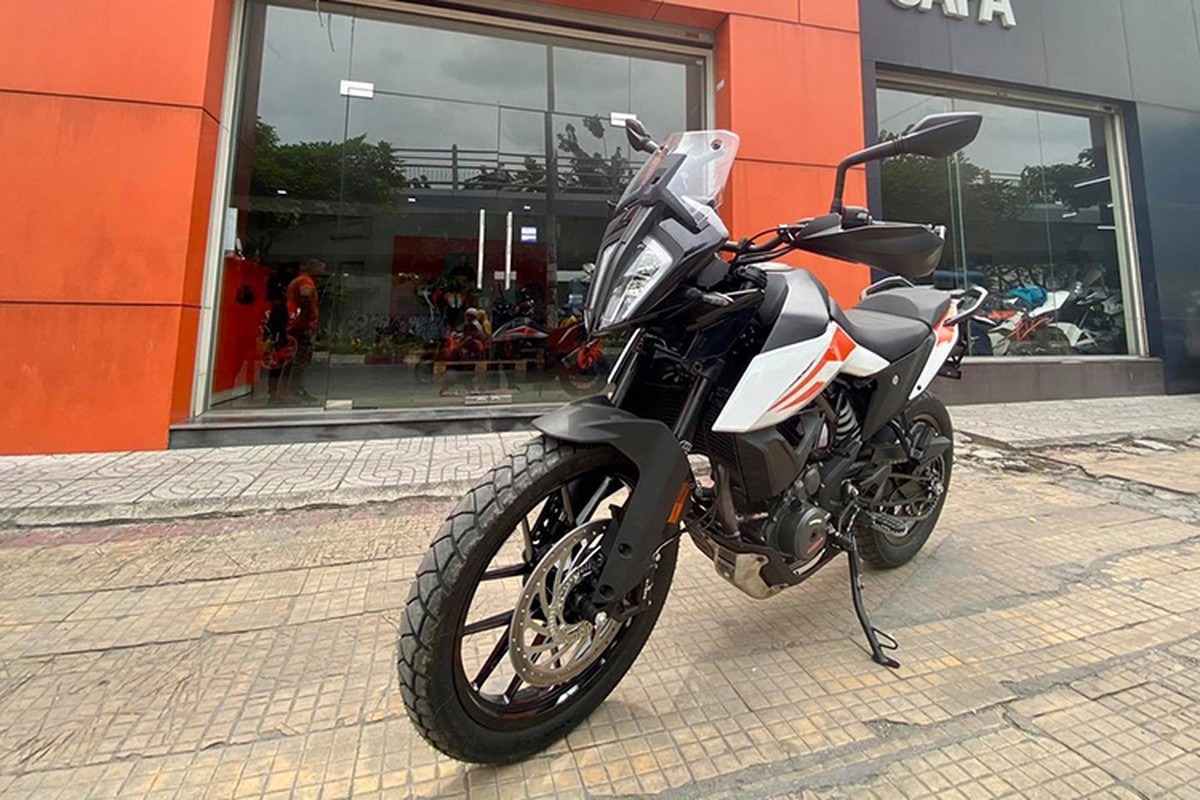 KTM 390 Adventure chot gia 175 trieu dong tai Viet Nam