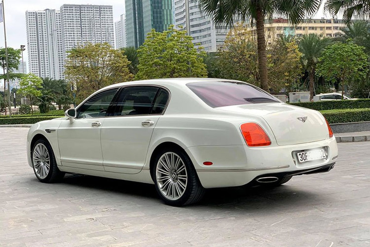 Chi tiet xe sieu sang Bentley Flying Spur chi 2,6 ty o Ha Noi-Hinh-6