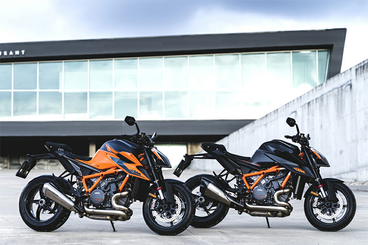 KTM 1290 Super Duke RR phien ban hieu nang cao co gi 