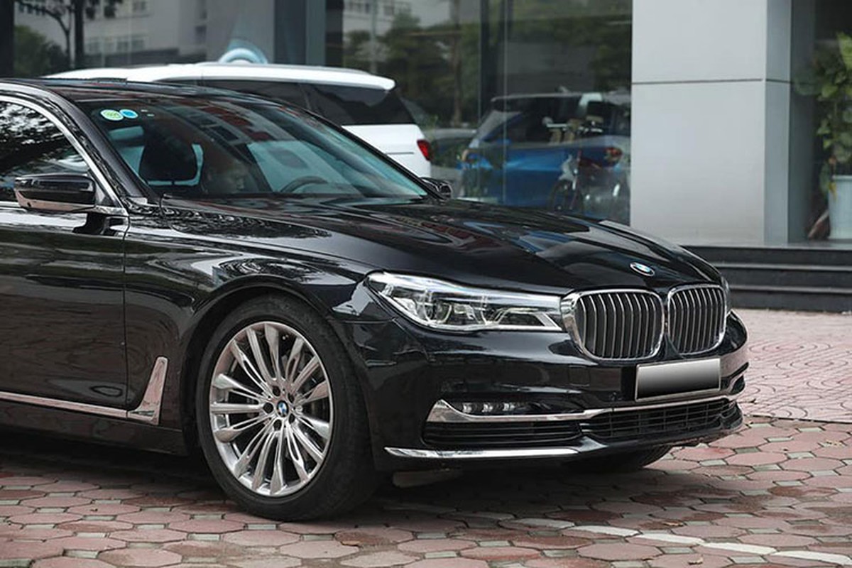 Chay 4 nam, BMW 730Li tai Viet Nam 