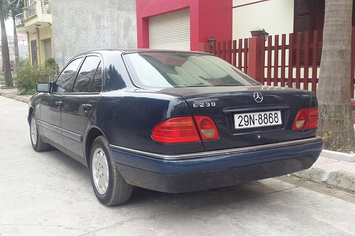 Can canh xe sang Mercedes E230 chi 100 trieu tai Ha thanh-Hinh-3