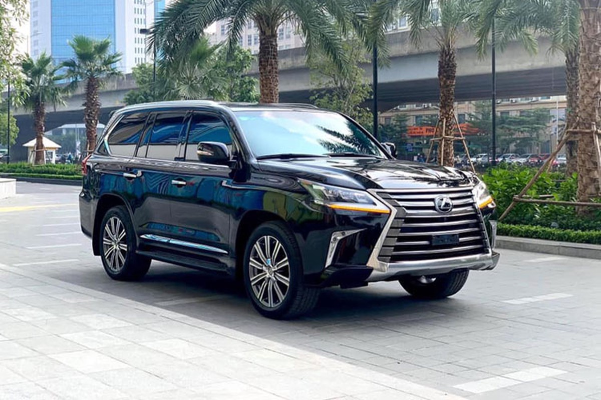 Can canh Lexus LX570 2016 dung chan, ban hon 6 ty o Ha Noi