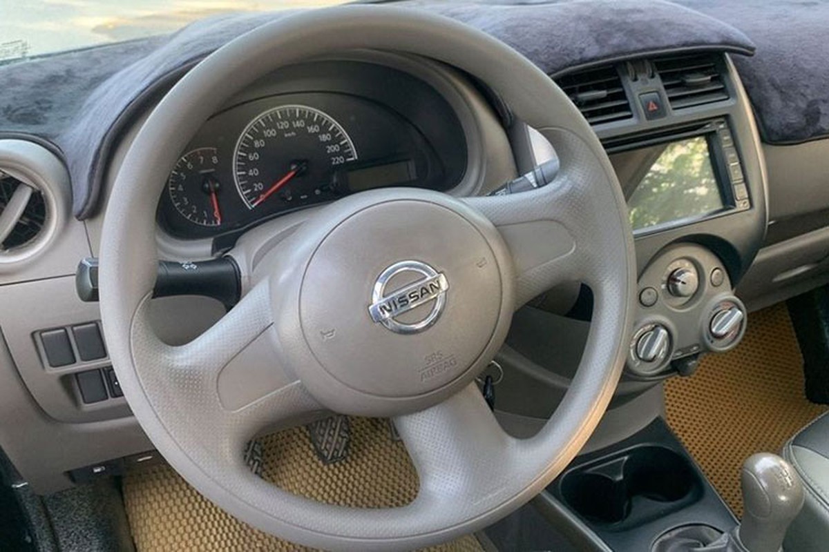 Can canh Nissan Sunny chay 5 nam, chi 200 trieu tai Thanh Hoa-Hinh-4