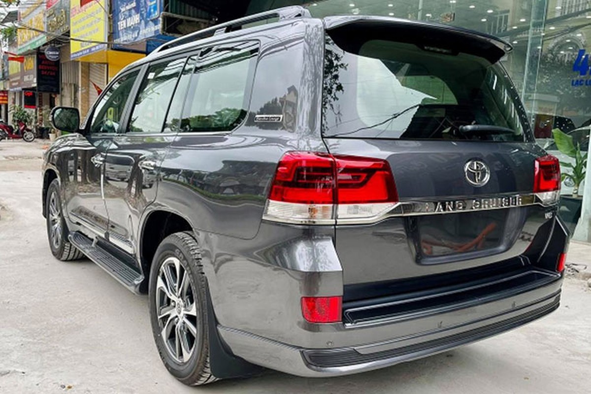 Toyota Land Cruiser 2021 mau 