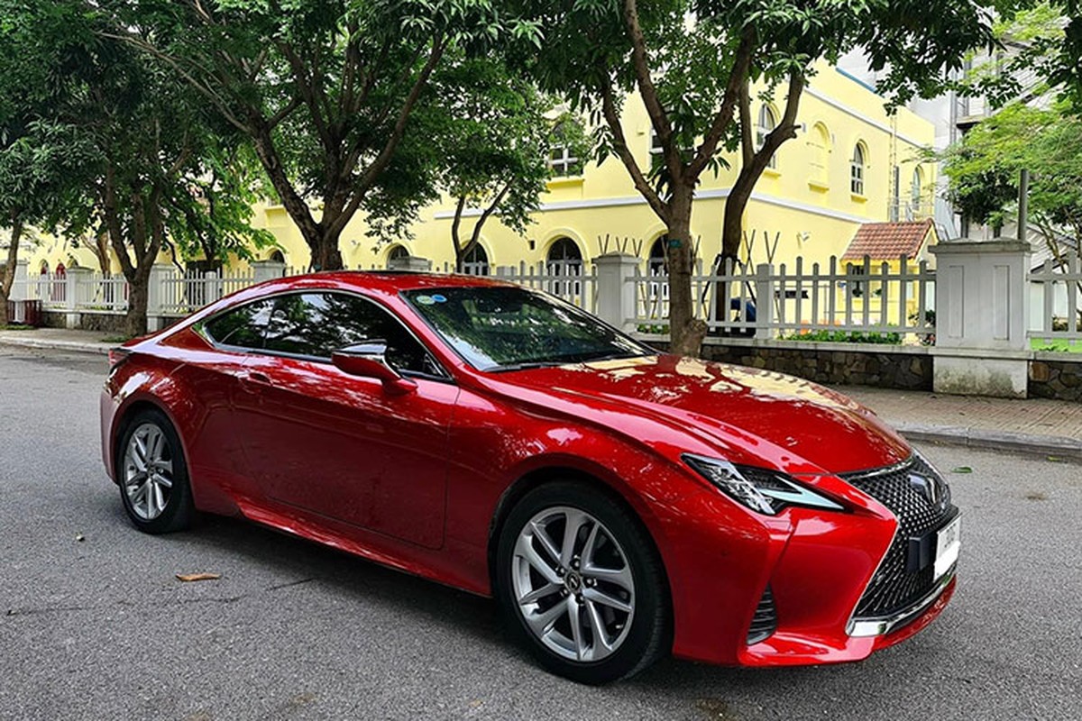 Can canh Lexus RC 300 