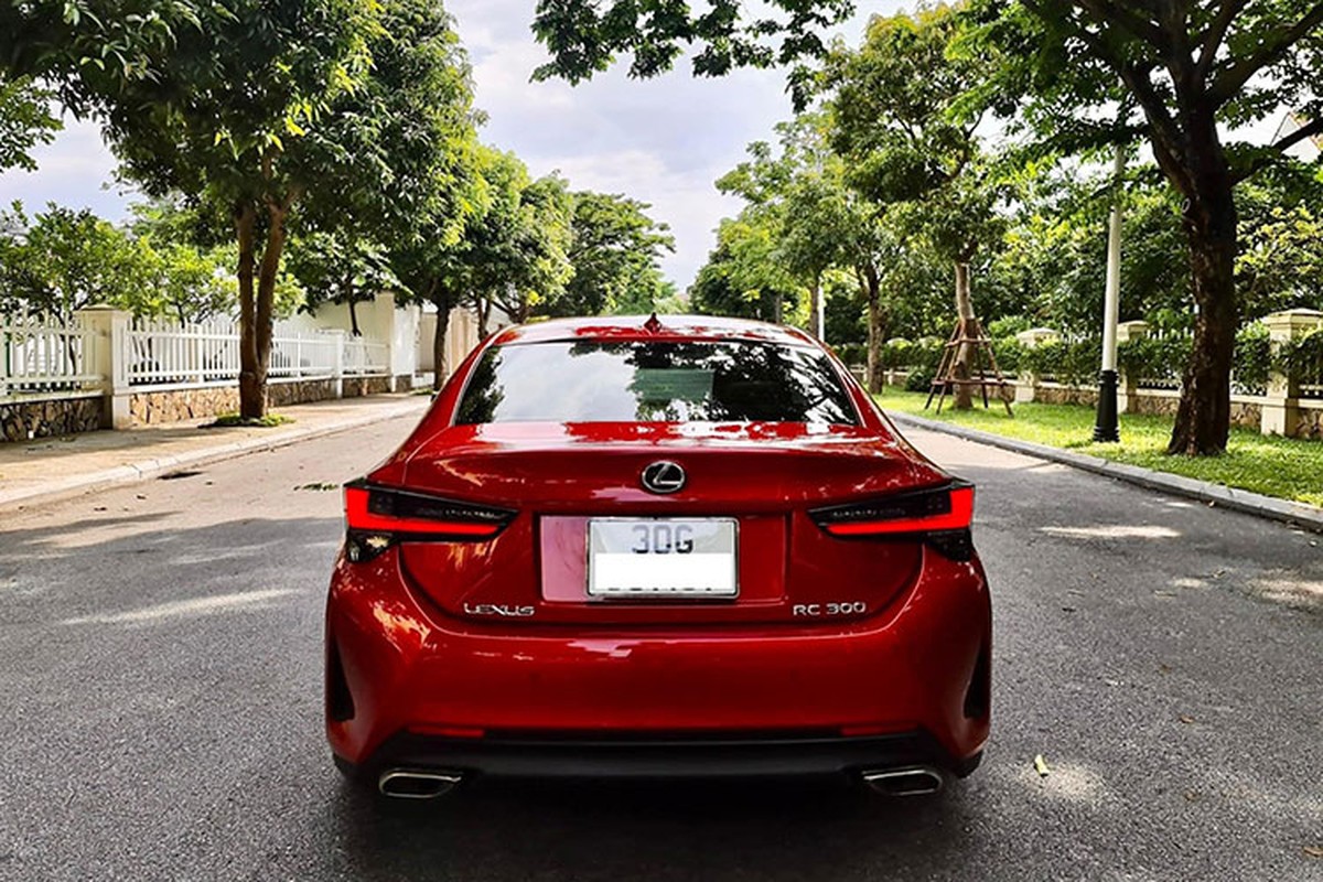 Can canh Lexus RC 300 