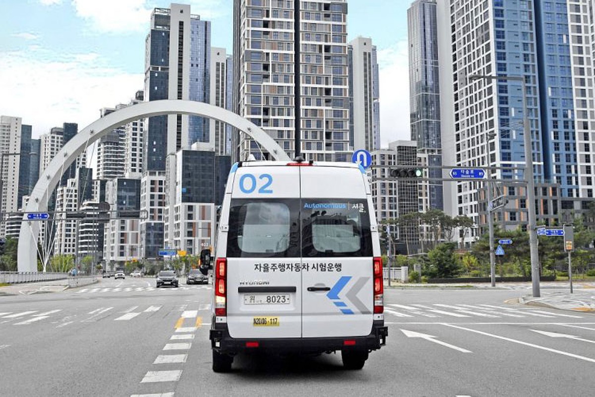 Hyundai RoboShuttle 2022 - chiec xe van tu lai dua don khach-Hinh-5