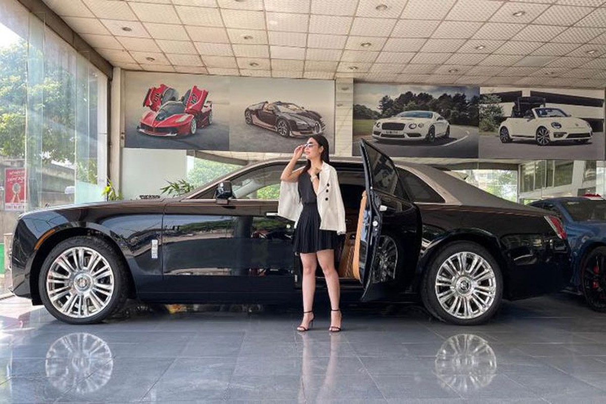 Can canh Rolls-Royce Ghost EWB 2021 hon 40 ty dau tien tai Ha Noi-Hinh-10