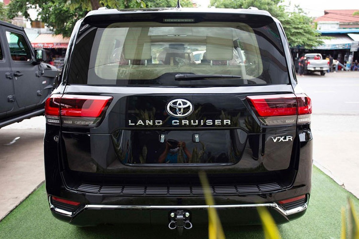 Toyota Land Cruiser VXR 2022 