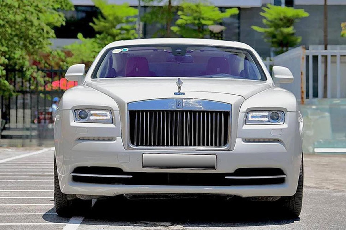 Rolls-Royce Wraith moi chay 6 nam, dai gia Ha Noi 