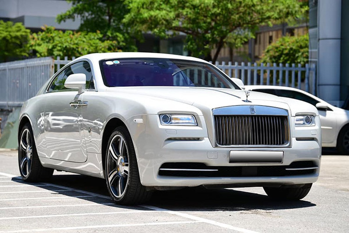 Rolls-Royce Wraith moi chay 6 nam, dai gia Ha Noi 