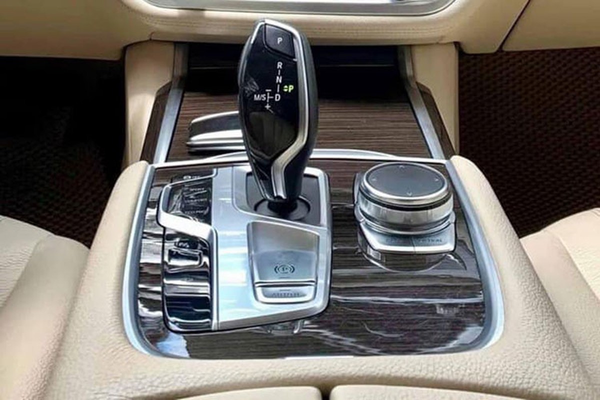 BMW 730Li chay 5 nam, dai gia Sai thanh 