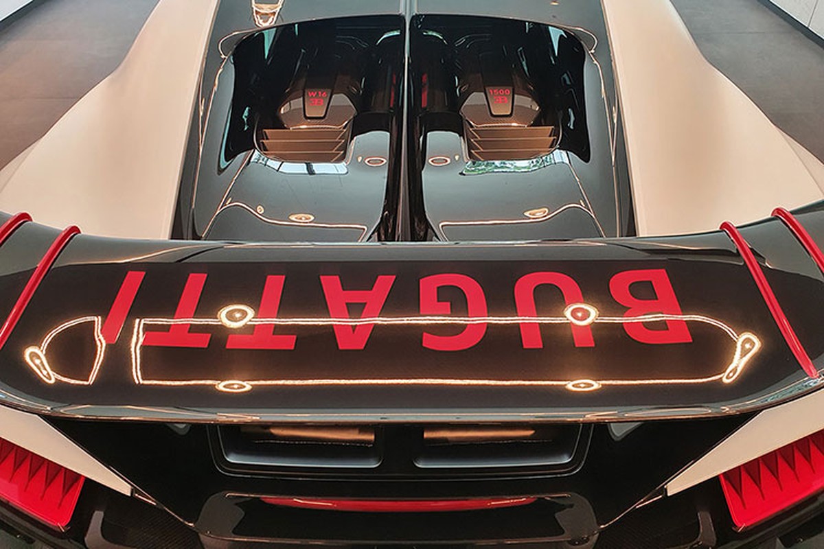 Hang sieu xe Bugatti mo showroom oto dau tien tai Dong Nam A-Hinh-6