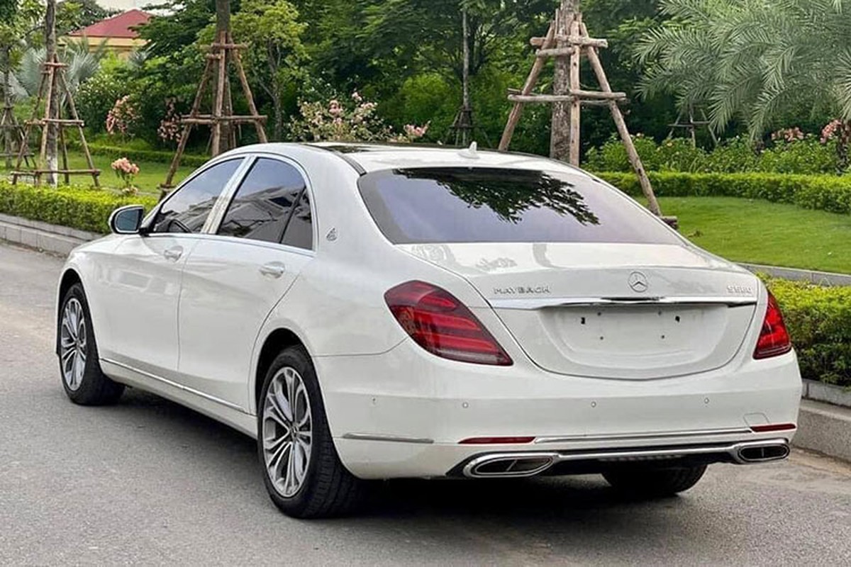 Mercedes-Benz S450 chay 3 nam, chi 