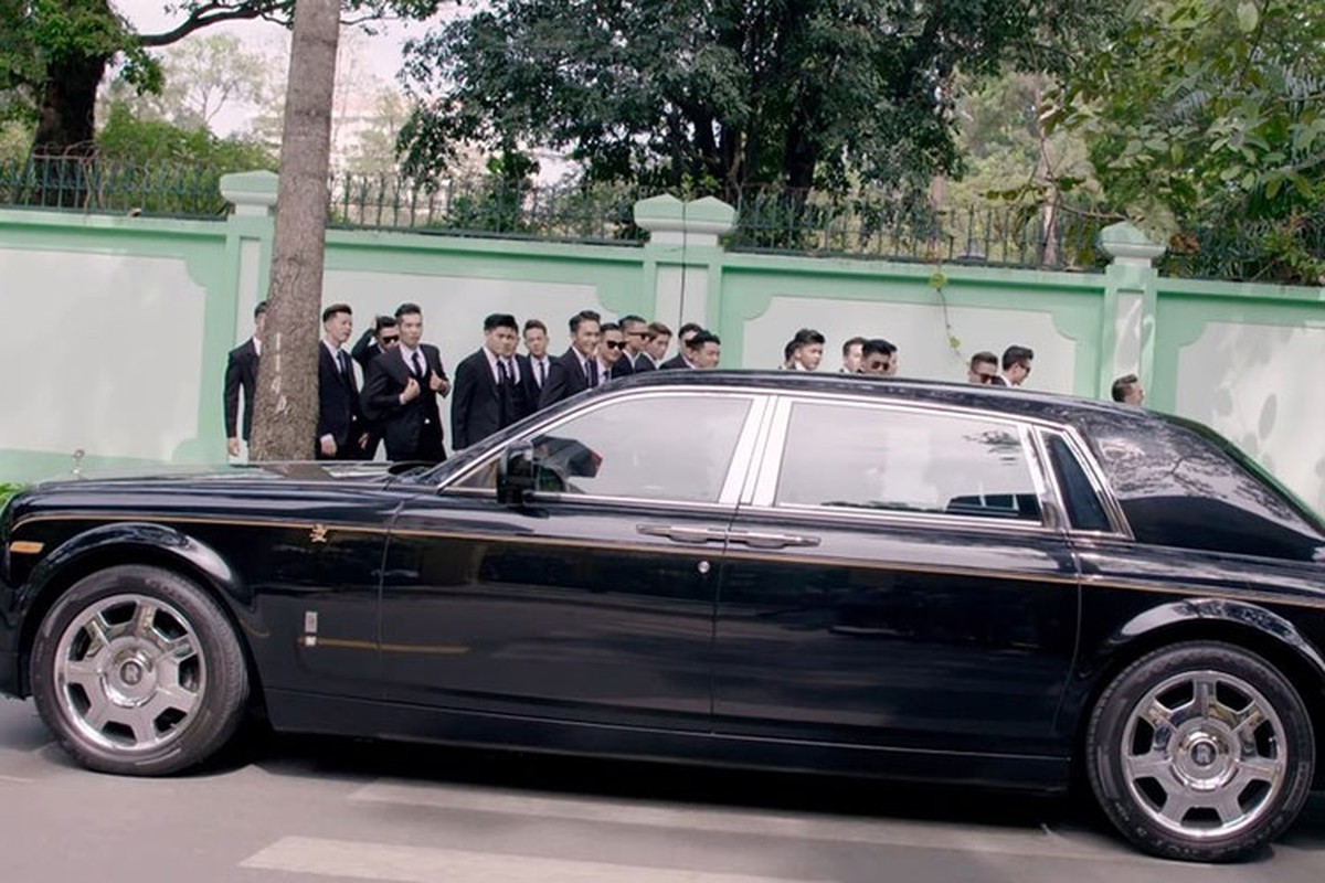 Dam Vinh Hung co Rolls-Royce chuc ty nhu ba Nguyen Phuong Hang?-Hinh-6