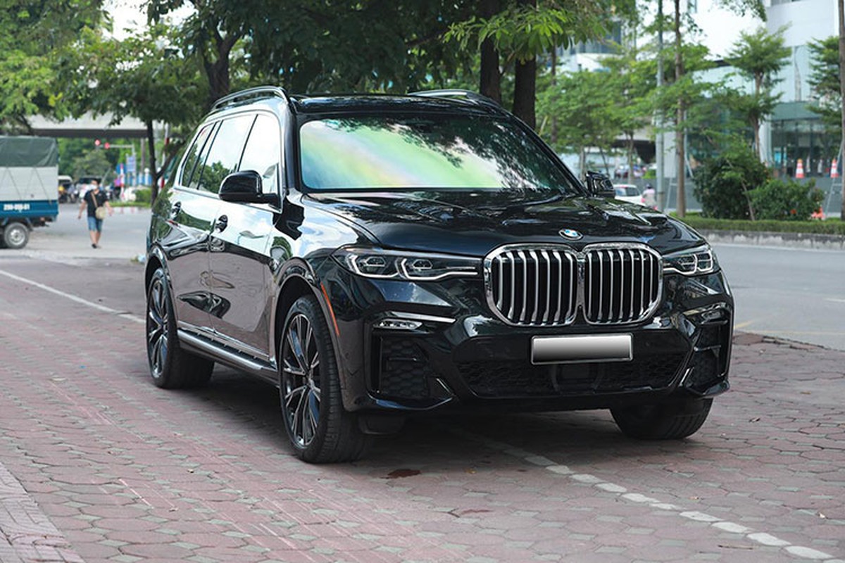 BMW X7 2020 moi chay 1 nam, 