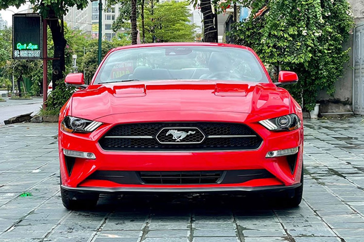 Ford Mustang hon 3 ty lam dau dat cang so huu bien 