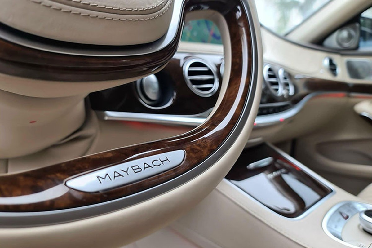 Mercedes-Maybach S600 chay 6 nam, dai gia Sai Gon 