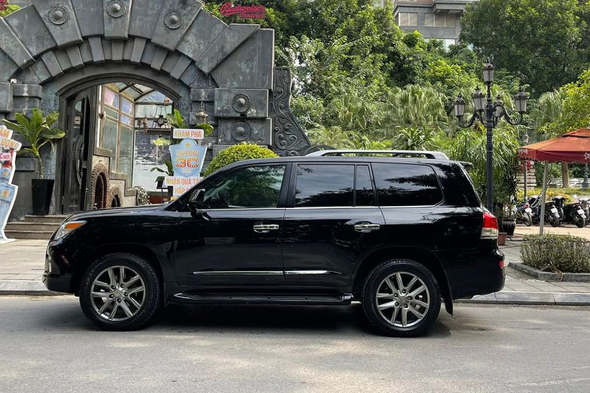 Lexus LX570 