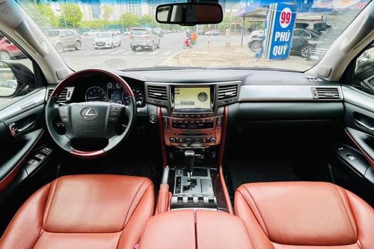 Lexus LX570 