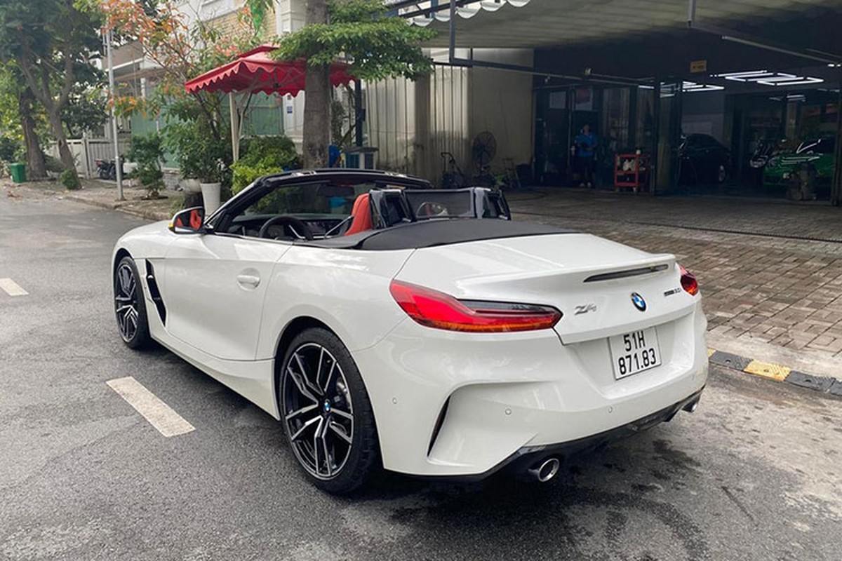BMW Z4 cua Minh Nhua duoc rao ban hon 3,3 ty dong-Hinh-2