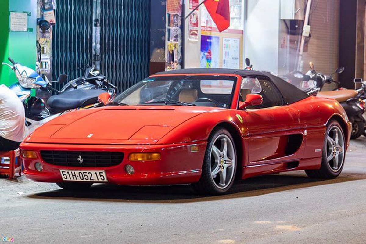 Ong Dang Le Nguyen Vu tau “cu co” Ferrari F355 Spider hon 20 tuoi