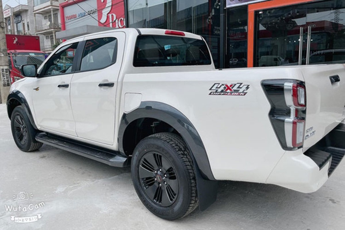 Can canh Isuzu D-Max 2022 tai Viet Nam, cao nhat toi 870 trieu dong-Hinh-2