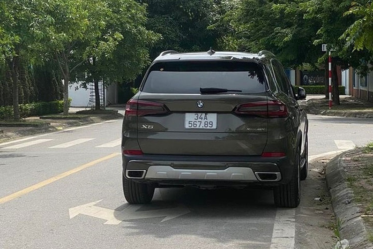 BMW X5 hon 4 ty trung 