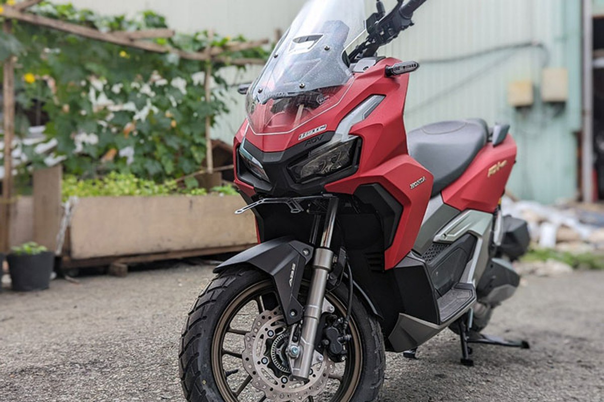 Can canh Honda ADV 160 nhap khau, hon 90 trieu tai Viet Nam