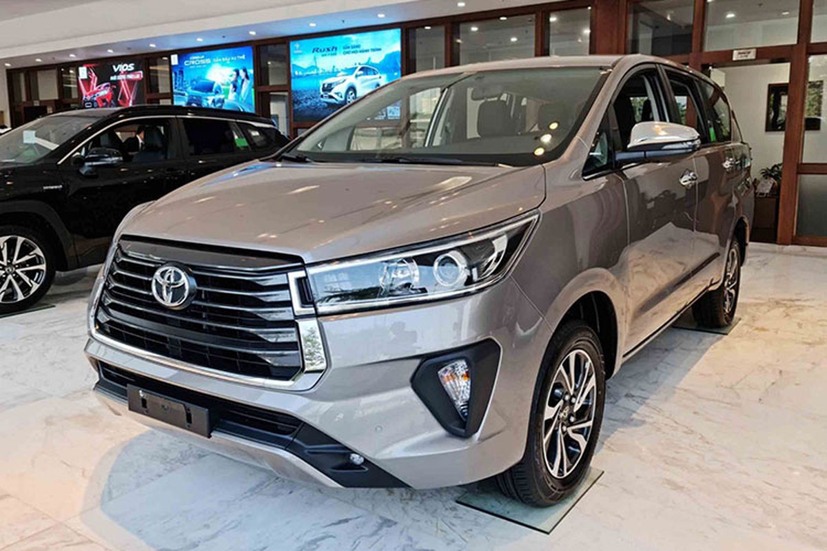 Mitsubishi Xpander tro lai ngoi 