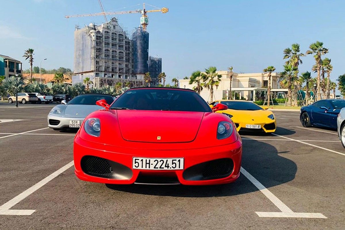 Ferrari F430 Spider nha Novaland 