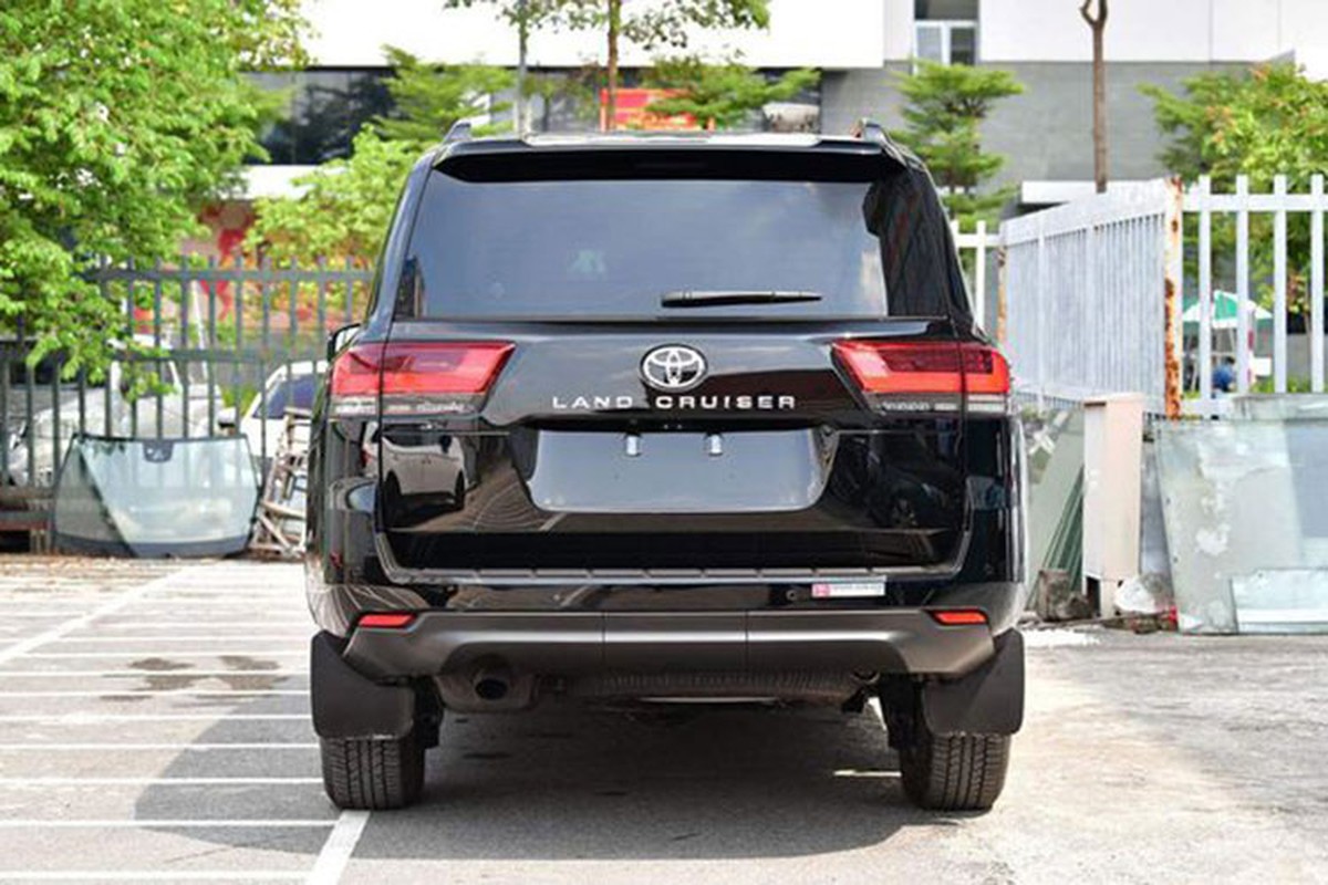 Toyota Land Cruiser 2023 tai Viet Nam nang cap moi, tu 4,196 ty dong-Hinh-3